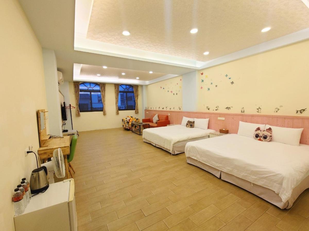 Cat Mia Hostel Хуалянь Екстер'єр фото